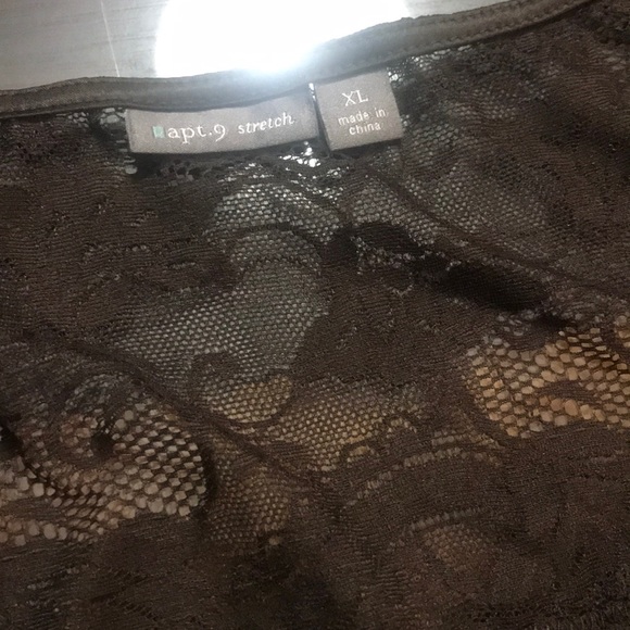 Gorgeous lace blouse, XL - Picture 3 of 3